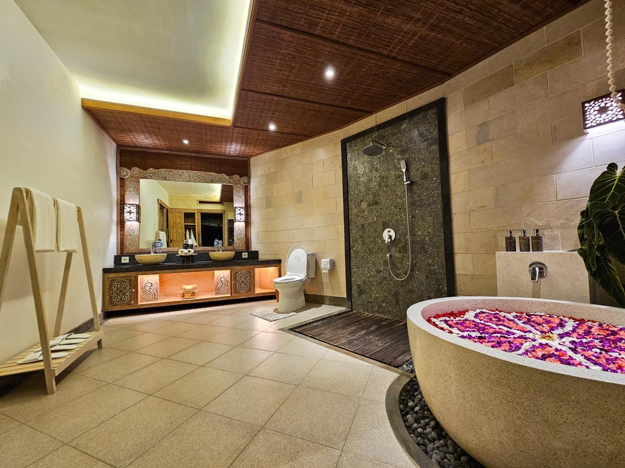 Happy Honeymoon Private Villa Убуд Экстерьер фото